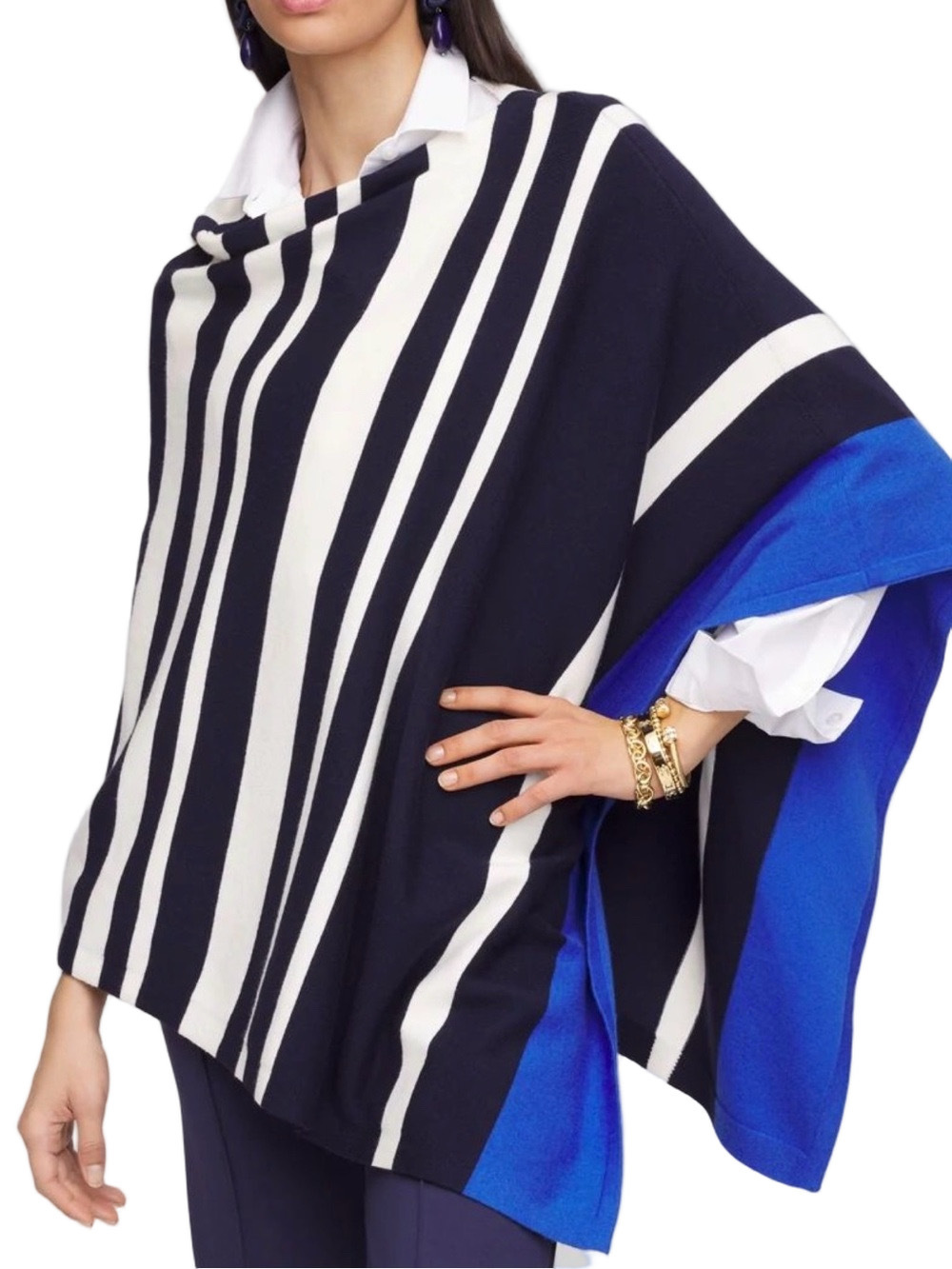 31. NWT WOMENS CHICO’S S/M DETAIL PONCHO SWEATER TOP